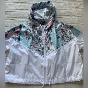 Nike wind runner jacket